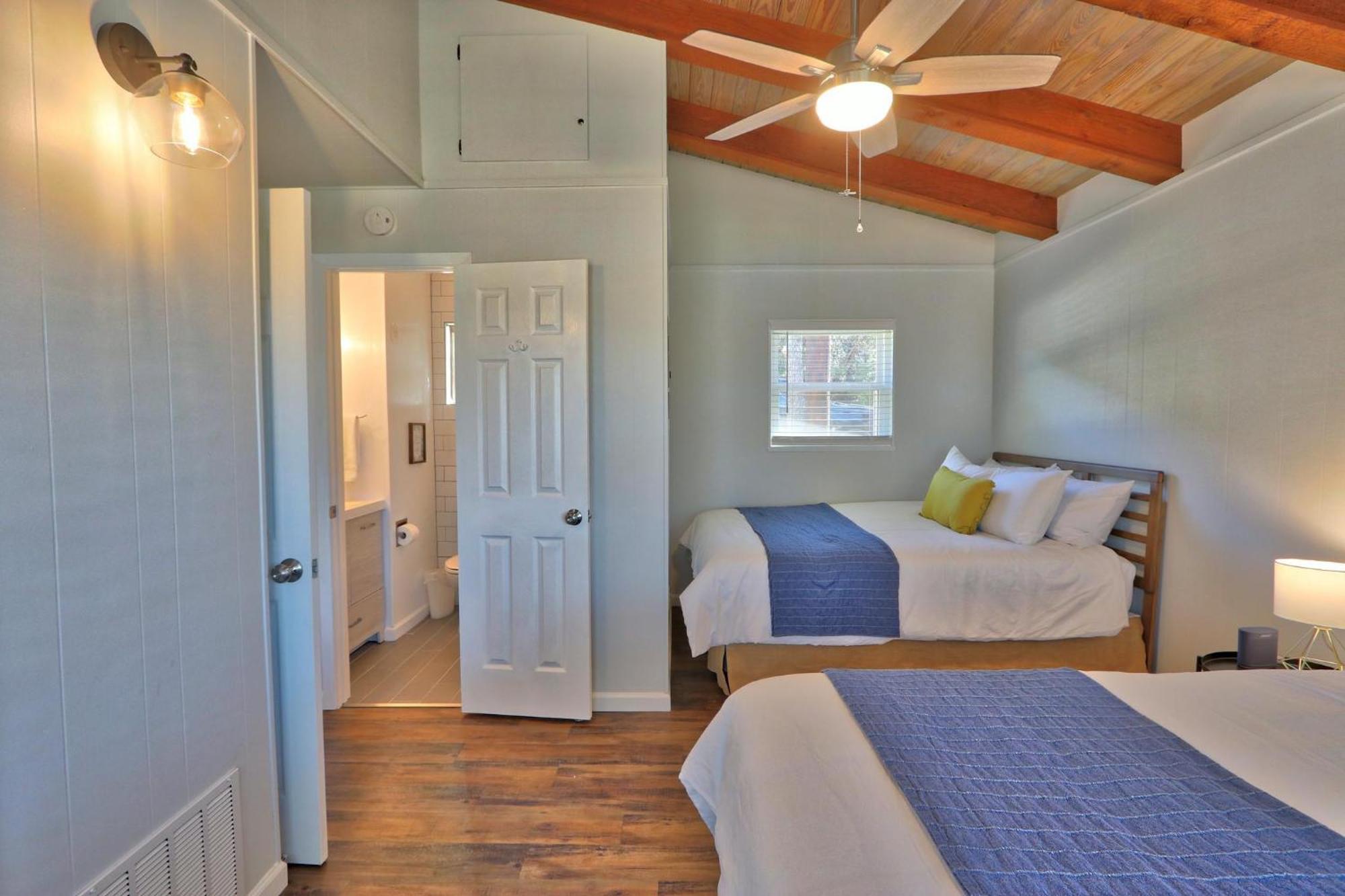 Millie'S Cottages Unit 2 - Annie Canyon Lake Εξωτερικό φωτογραφία