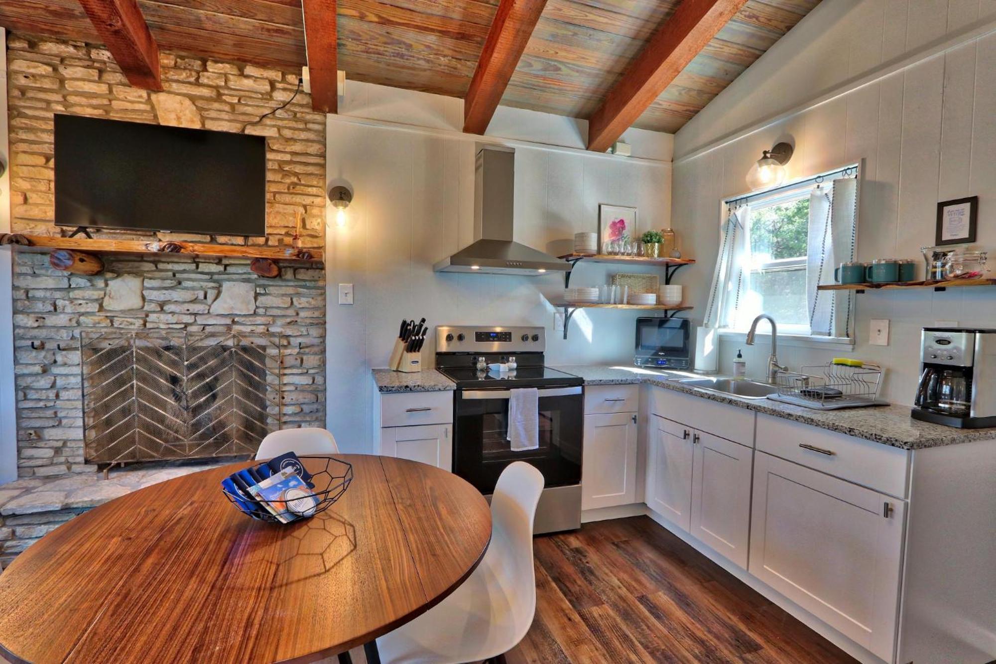 Millie'S Cottages Unit 2 - Annie Canyon Lake Εξωτερικό φωτογραφία