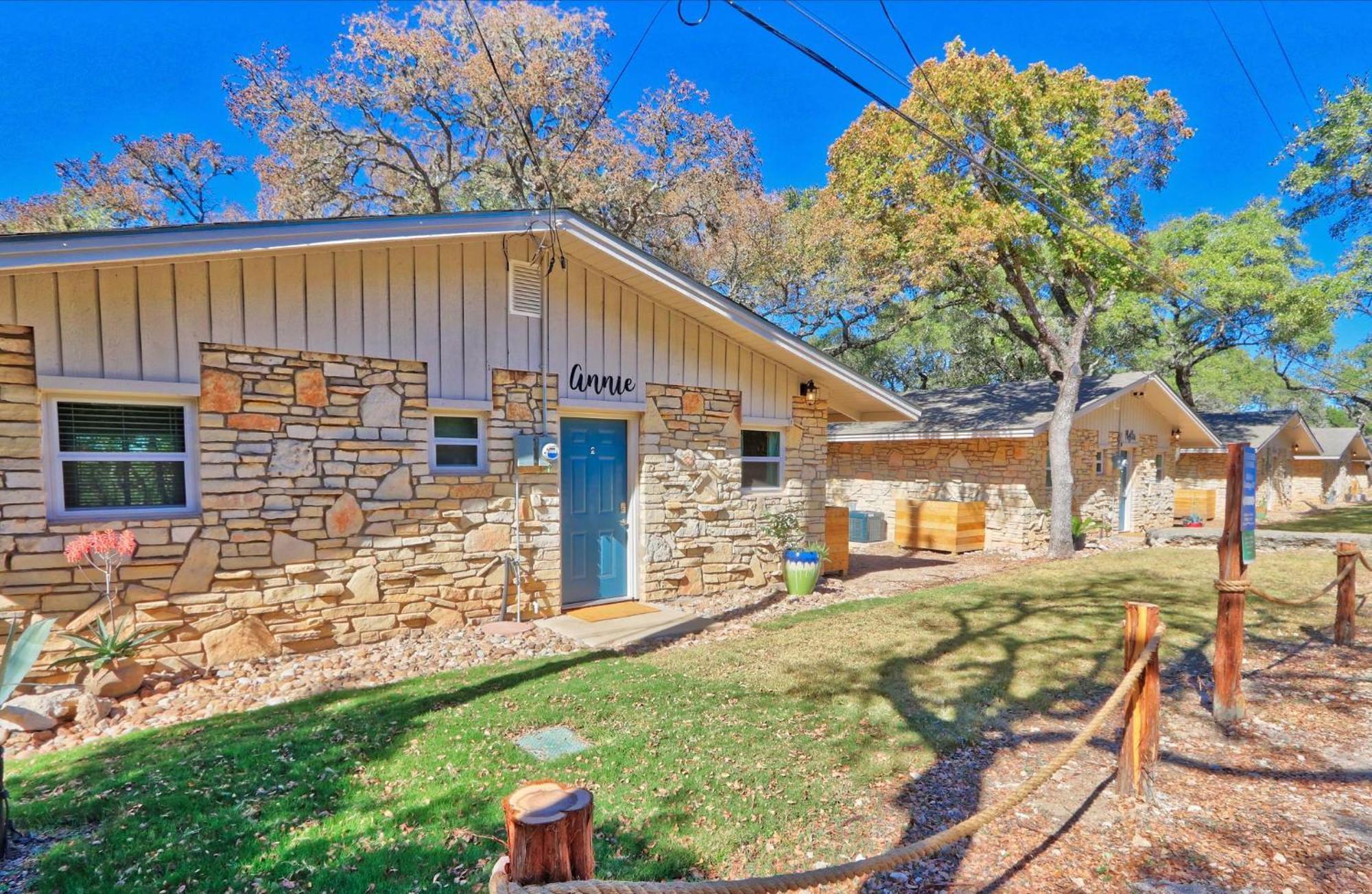 Millie'S Cottages Unit 2 - Annie Canyon Lake Εξωτερικό φωτογραφία